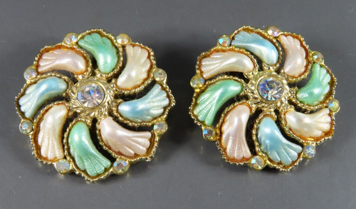 Vintage LERU CLIP ON EARRINGS Molded Thermoset Pastels CLEAR RHINESTONE Pinwheel