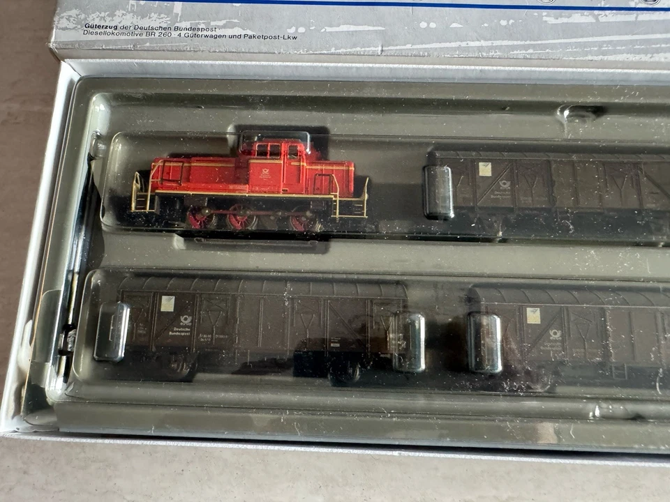 Confezione treni Diesellokomotive BR 260 Marklin cod. 2890 H0 made in Germany - Immagine 3 di 4