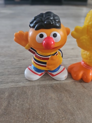 Figurine Sesame Workshop 2018 Big Bird ed Ernie Hasbro - Foto 2 di 4