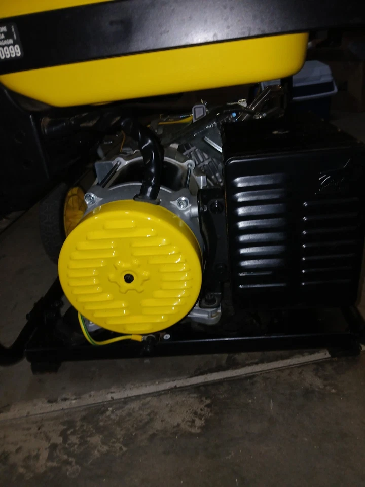 Generador de combustible/propano Champion 5300/4250 Duel - solo usado una vez. Funciona perfecto Foto 4 de 4