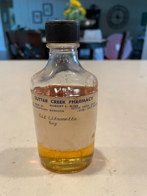 SUTTER CREEK MAIN ST. SUTTER CREEK, CAL. PAPER LABEL PHARMACY BOTTLE