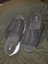 Bzees Galaxy Platform Slites Black Open Toe 9.5