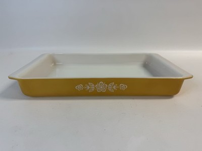 Pyrex Butterfly Gold 9''x13'' Lasagna Pan Baking Dish #933 Vintage - Excellent!