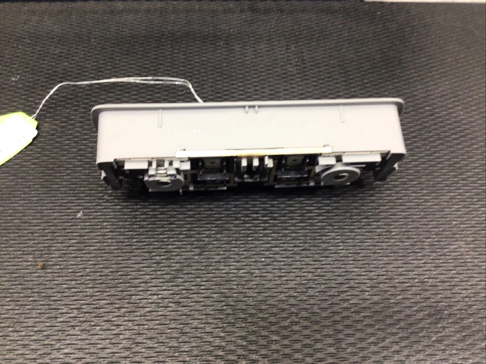 2004 Honda Element-OVERHEAD DOME MAP LIGHT — 第 4/4 张图片