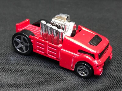 Hot Wheels Crate Racer Collectable Scale 1:64