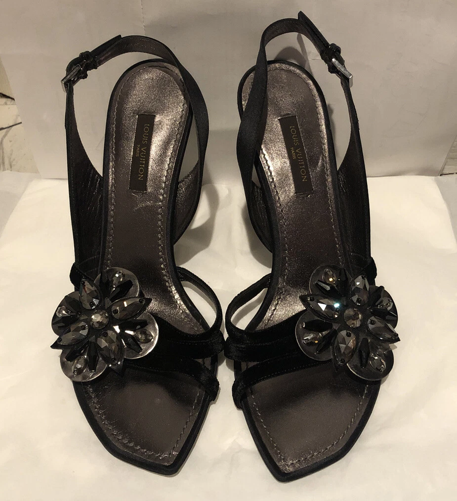 Authentic Louis Vuitton shoes women Size 36 1/2. Louis Vuitton Heels