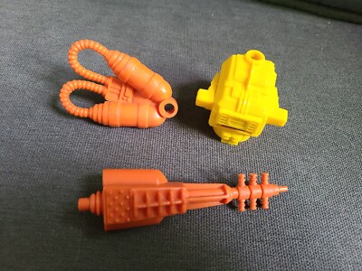 Vintage 1983 Remco Mantech Figure AquaTech Robot Warriors Accessories Weapons