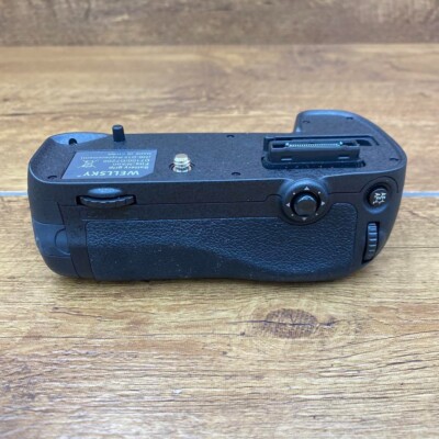 カメラ、光学機器 □A品□ニコン NIKON MB-D15 純正バッテリーグリップ