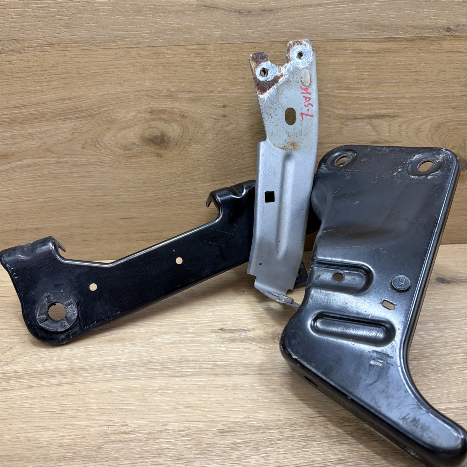 🟢2014-21 OEM Maserati Ghibli M157 3.0L Front Left Intercooler Bracket Holder🟢