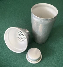 Vintage Aluminum Cocktail Shaker Strainer, Universal 7621, 8-1/4” Tall