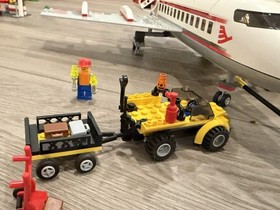 LEGO City: Airport 7894 (2006) Retired.