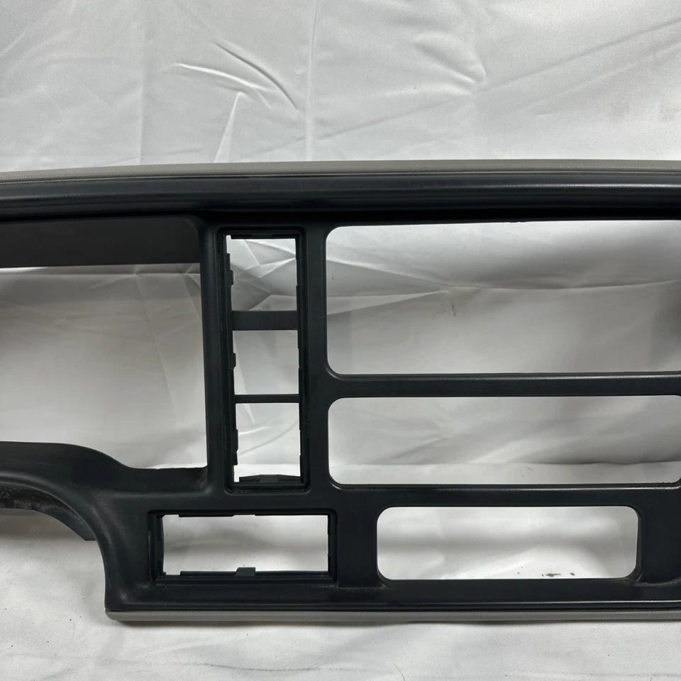 95-99 Tahoe Silverado 双 DIN Dash 圈 Sierra Suburban Yukon 原始设备制造商 灰色 — 第 3/4 张图片