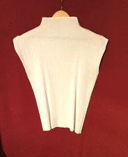New Pleats Issey Style Fabric White Sleeveless Top with High Neck Size M/L
