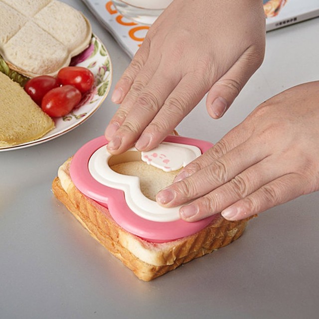 Sandwich Mould Practical Love Heart Shape Making Toast Mold Cutter DIY Tools GT