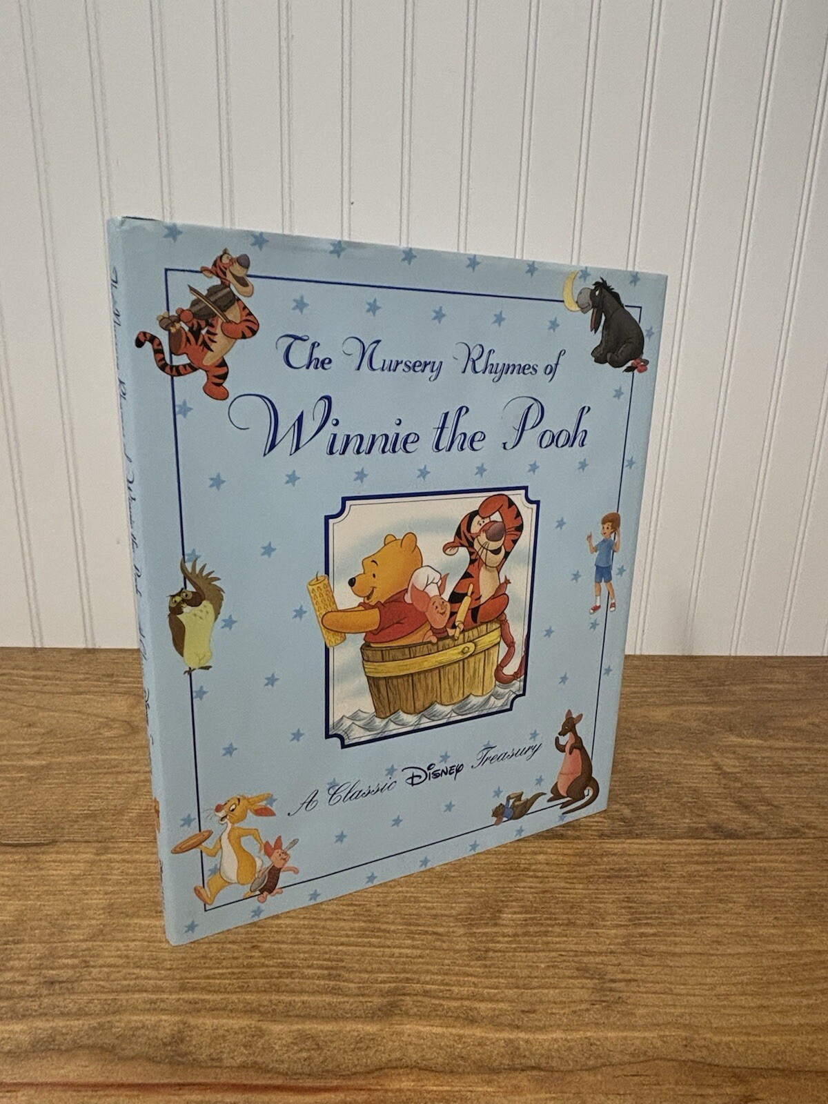 Nursery Rhymes of Winnie the Pooh : A Classic Disney Treasury by Alan Alexander