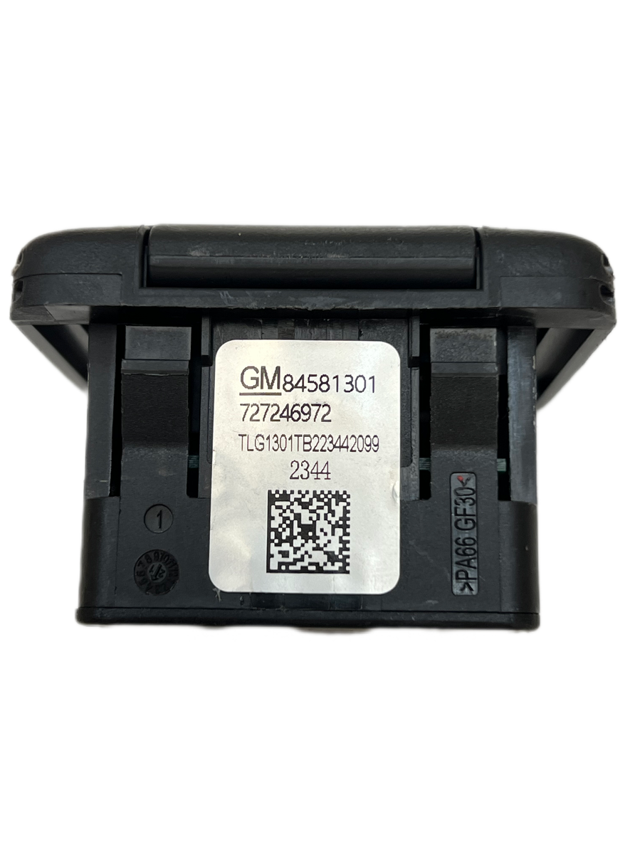 2019-2020 Silverado GM Jet Black Power Receptacle 84581301