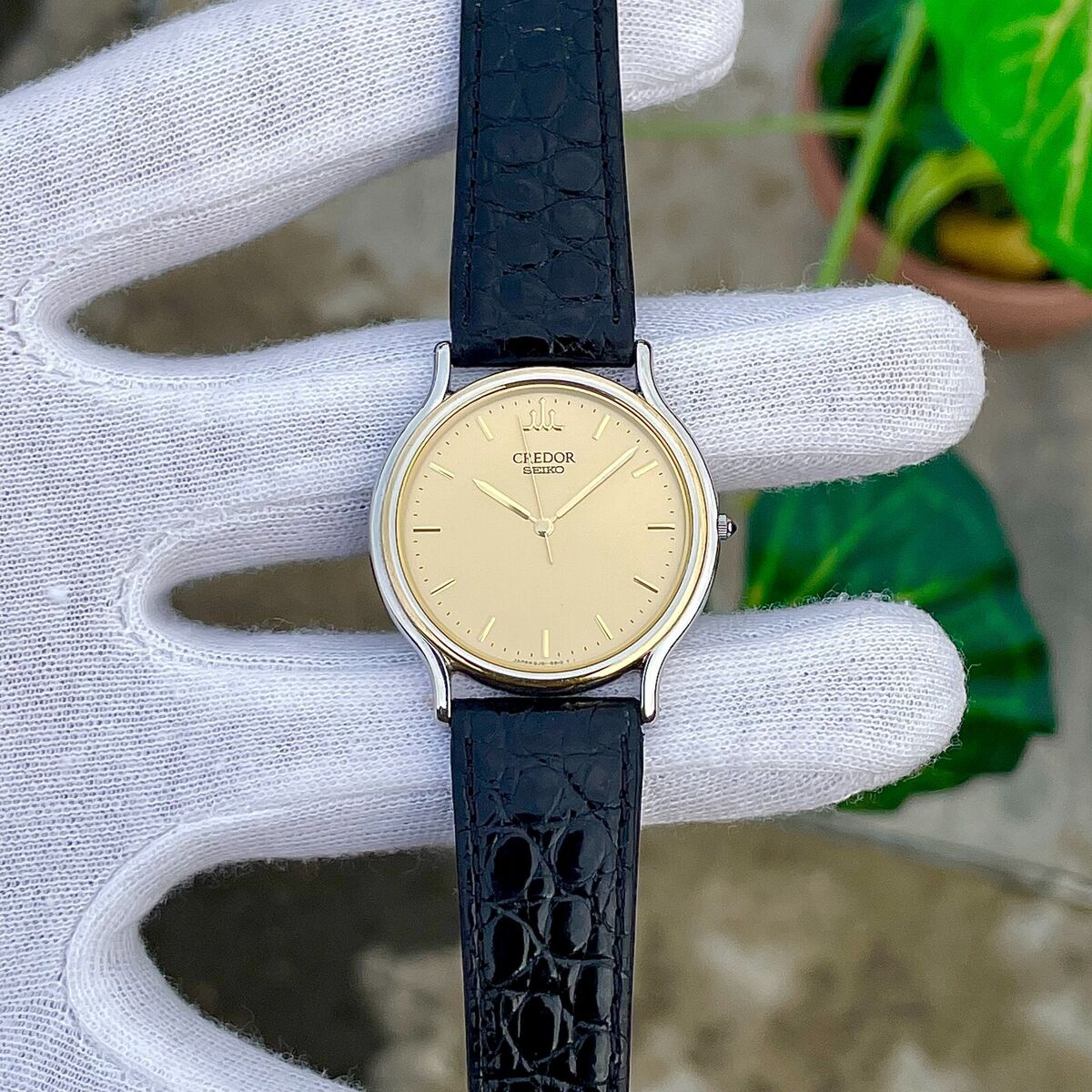 Vintage Seiko Credor 18k Gold Bezel Quartz Men's Watch 8J81 Vintage Seiko Credor 18k Gold Bezel Quartz Men's Watch 8J81