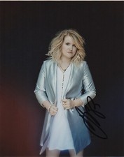 Jillian Bell Office Christmas Party Autographed Signed 8x10 Photo COA EF632