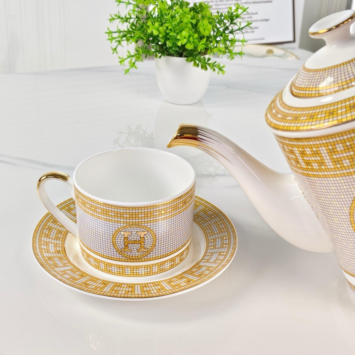 Hermes Tea Pot Cups Plate Bone China Coffee Set 15pcs | eBay