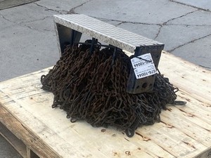 2022 Freightliner Cascadia Tire Chains & Hose Rack (676-10044)