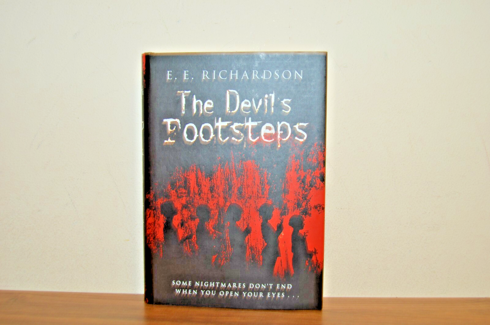In The Devil's Footsteps - E E Richardson - SIGNED - First Edition H/B 1/1 (#28)