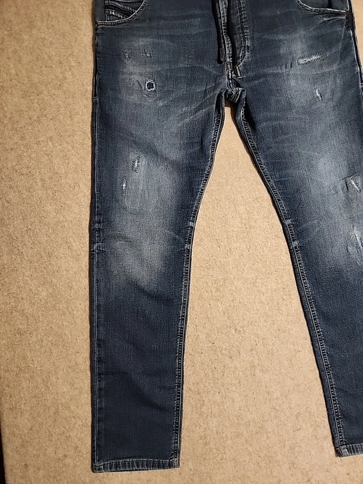 Hombre Diesel Krooley R-NE Jogger Jeans Elásticos Hombre 34x30 Desgastado Reparación Bonito Foto 2 de 4