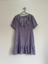 Women's Boohoo Short Sleeve Ruffled Collar Hem Lilac Floral Dress Size 16