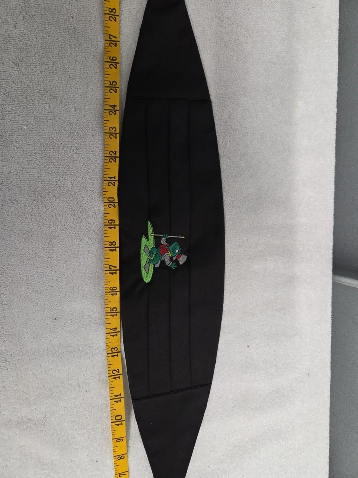 WALLACHS BLACK CUMMERBUND to fit 28" to 48"-Silk Satin-Pleated Embroidered Frog - Image 2 of 4