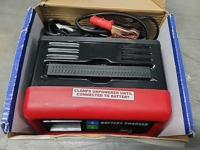 CEN-TECH #60431 CAR BATTERY CHARGER 2/6 AMP 6/12 VOLT CHARGE