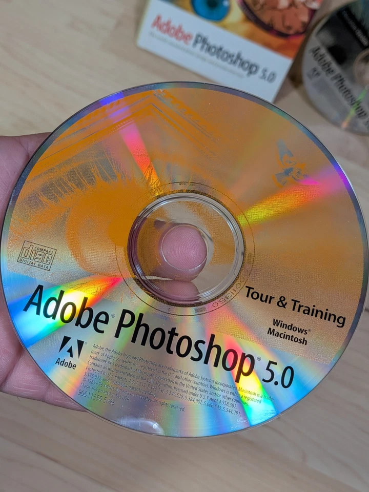 Adobe Photoshop 5.0 Microsoft Windows 2 discos recorrido y entrenamiento y disco de aplicación Foto 2 de 4