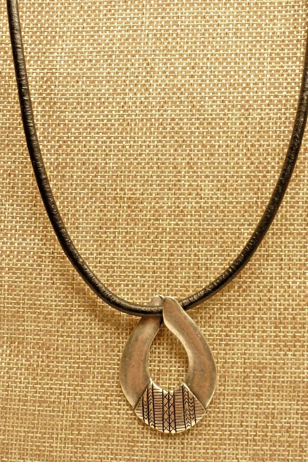 Picture 1 of 5