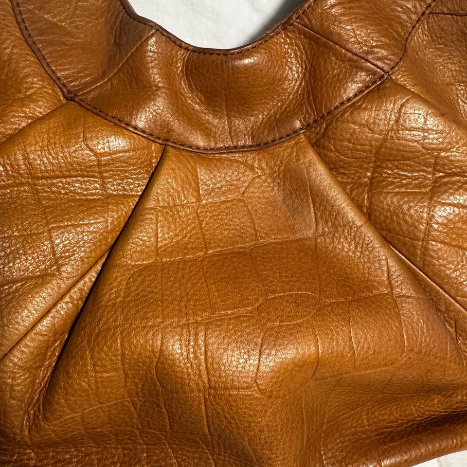 Bolso de hombro para mujer Sigrid Olsen de cuero marrón estilo hobo Foto 4 de 4