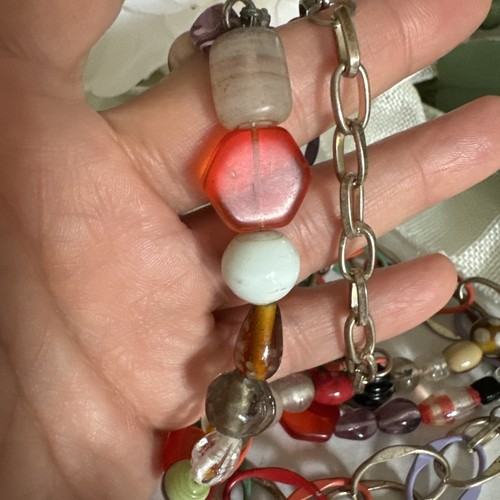 Vintage Women's Multicor Boho Necklace Chunky Glass Beads Silver Metal Chain 28’ - Picture 11 of 13