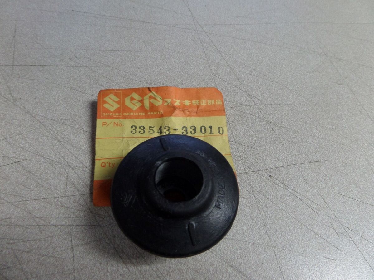 NOS Suzuki OEM Spark Plug Cap Cover 1972-1975 GT380 GT550 NOS Suzuki OEM Spark Plug Cap Cover 1972-1975 GT380 GT550