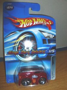 2006 Hot Wheels Blings Dairy Delivery #71