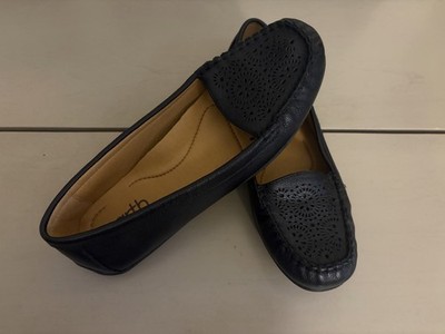 Earth Women's Carmen Loafers