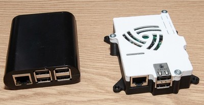 2x Raspberry Pi - Pi 1 Model B 512MB, Pi 1 Model B+ 512MB mit Gehäuse