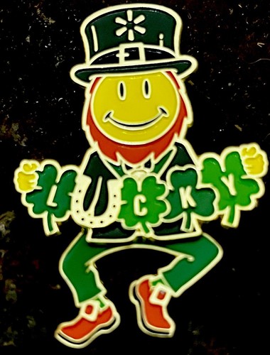 Seltene "SQUIGGLY" Lucky Leprechaun St Patrick's Day Walmart Anstecknadel - Bild 1 von 4
