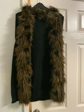 H&M Faux Fur Knit Waistcoat / Gilet From H&M Size M vgc