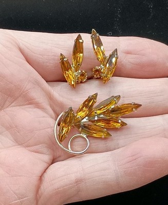 Vintage Rhinestone Clip Ons Earrings Brooch Set Amber Tone Caramel Navette Fall