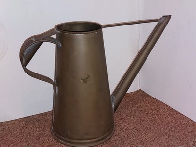 Antike traditionelle Kopitiam Kaffeekanne, Kupferkanne, zur Dekoration oder Reparatur