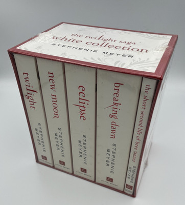 The Twilight Saga White Collection Box Set (2012) Paperback   SEALED   First Ed.