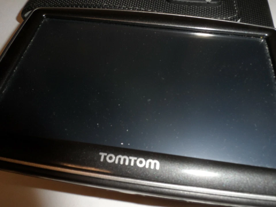 TomTom XXL 4EP0.001.05 N14644 Touchscreen Portable GPS Navigator  - Image 4 of 4