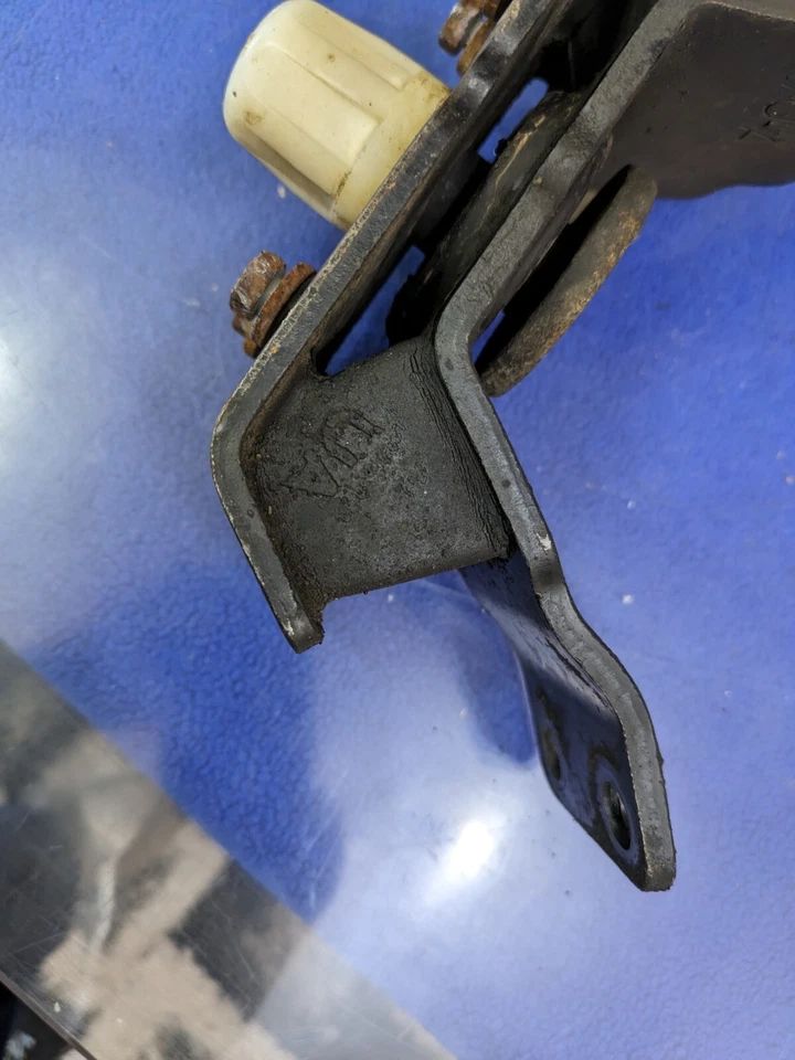 Motor traseiro/montagem de transmissão Lexus GX470 2003-2009 fabricante de equipamento original - Imagem 2 de 4