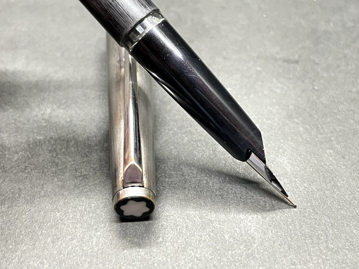 Excellent] MONTBLANC No.225 Vintage Black&Metal Fountain Pen 14K