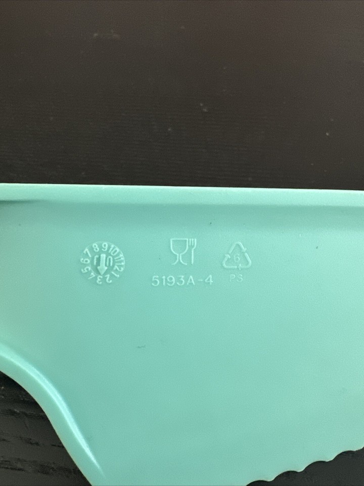 Tupperware Cake Cutter Pie Slicer Cut N Serve 12" Pastry Server Mint