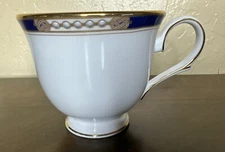 lenox royal treasure footed cup EUC