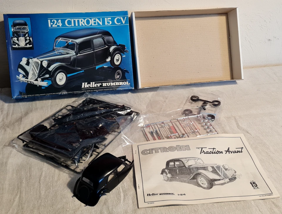 maquette Heller Humbrol Citroën 15CV a l'échelle 1/24ème - Photo 2/2