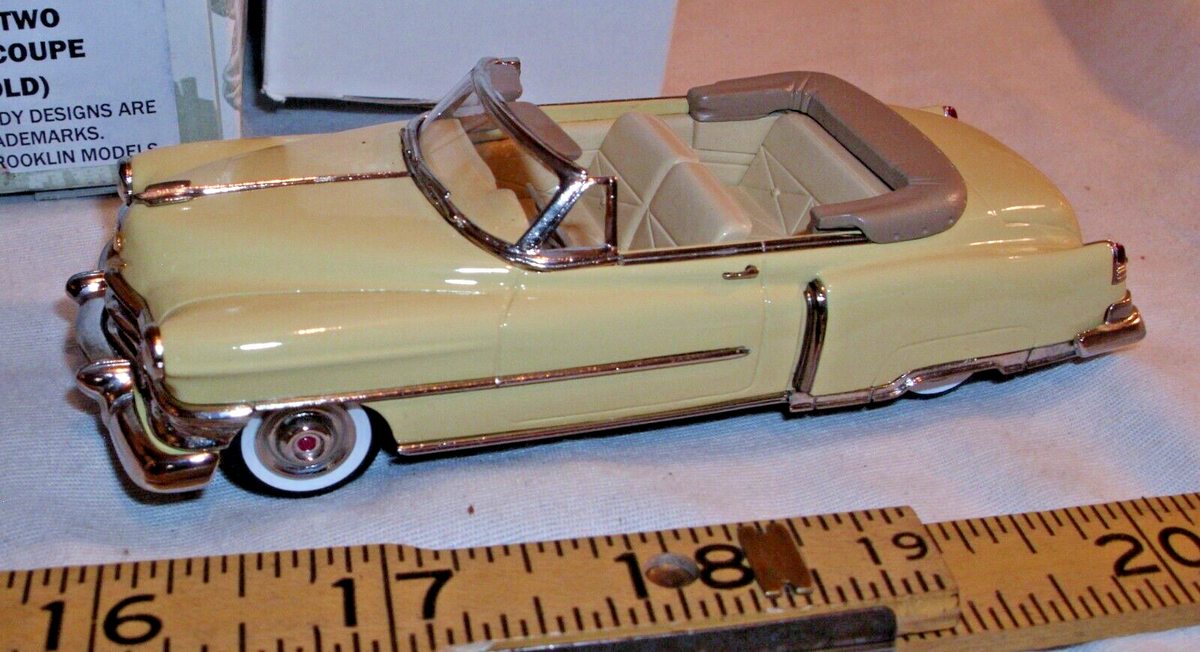 BROOKLIN MODELS 1952 CADILLAC CONVERTIBLE CAR DIE CAST TOY 1:43