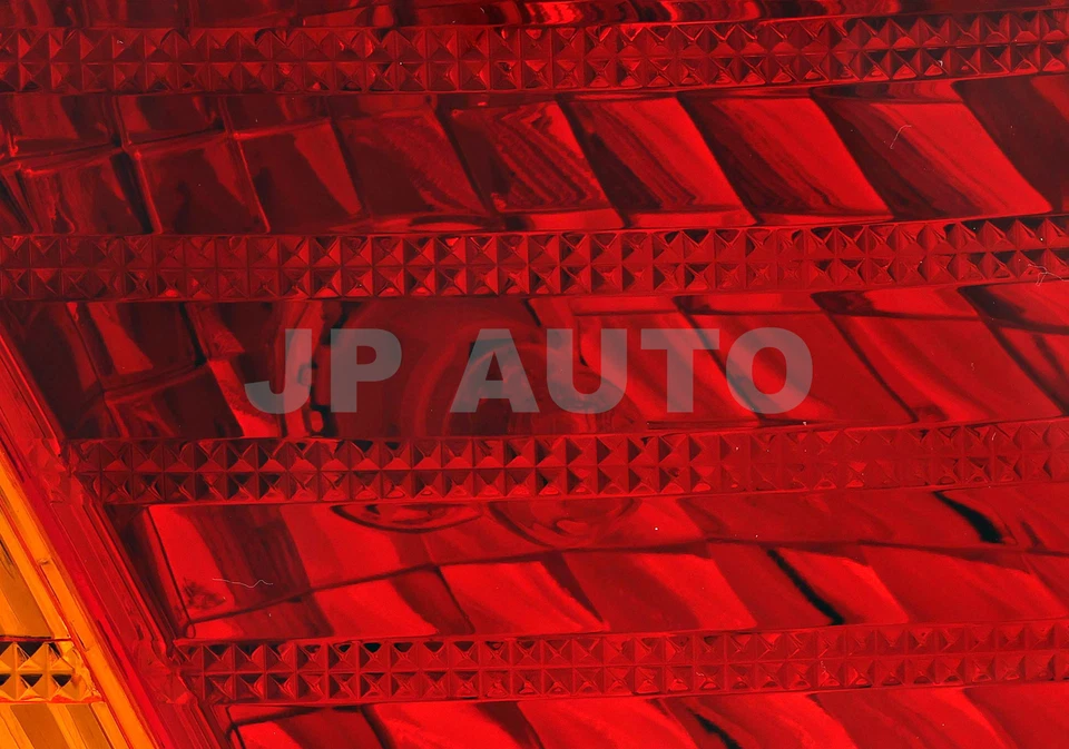 Luz trasera lado del conductor para Toyota Avalon 2000-2002 Foto 2 de 4